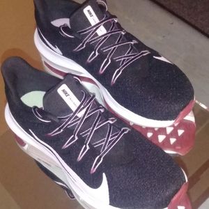 *Sold* Nike Running Shoes Sports Womens 7.5